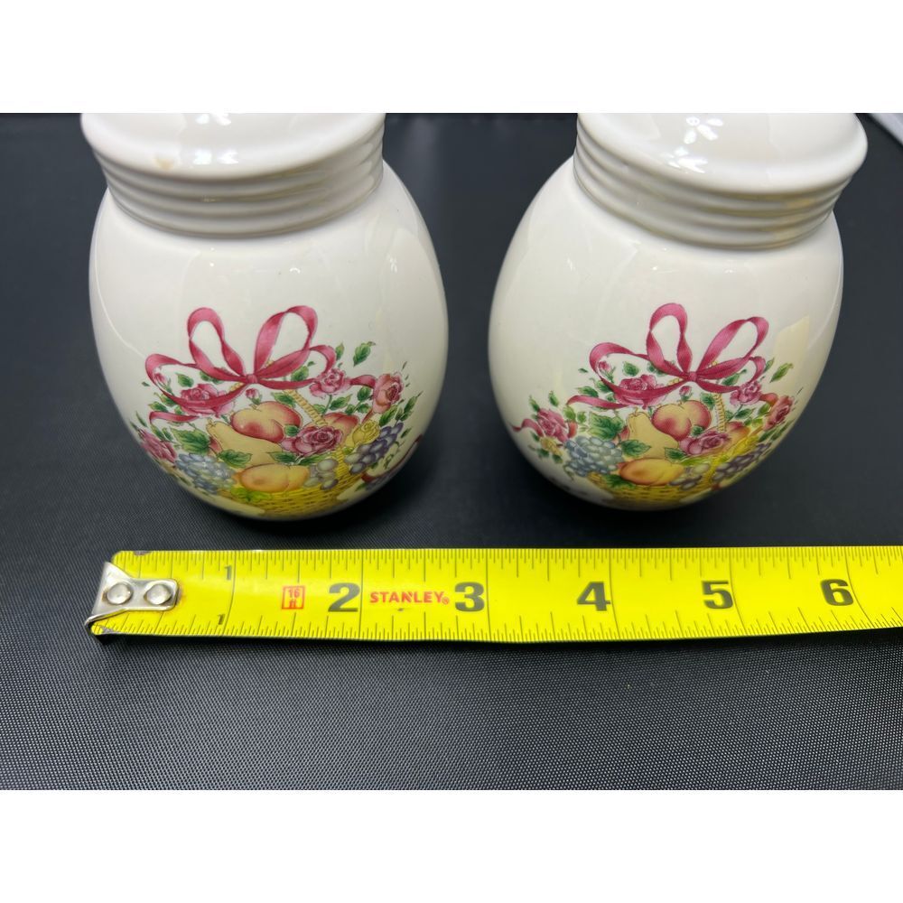 Vintage Floral Fruit Basket Salt and Pepper Shakers Ceramic Kitchen Decor White - Picture 6 of 8